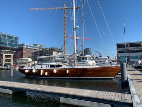 Lagoon Royal Classic 65
